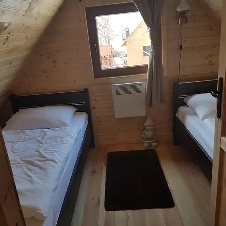 Pod śnieżką Domek letniskowy *